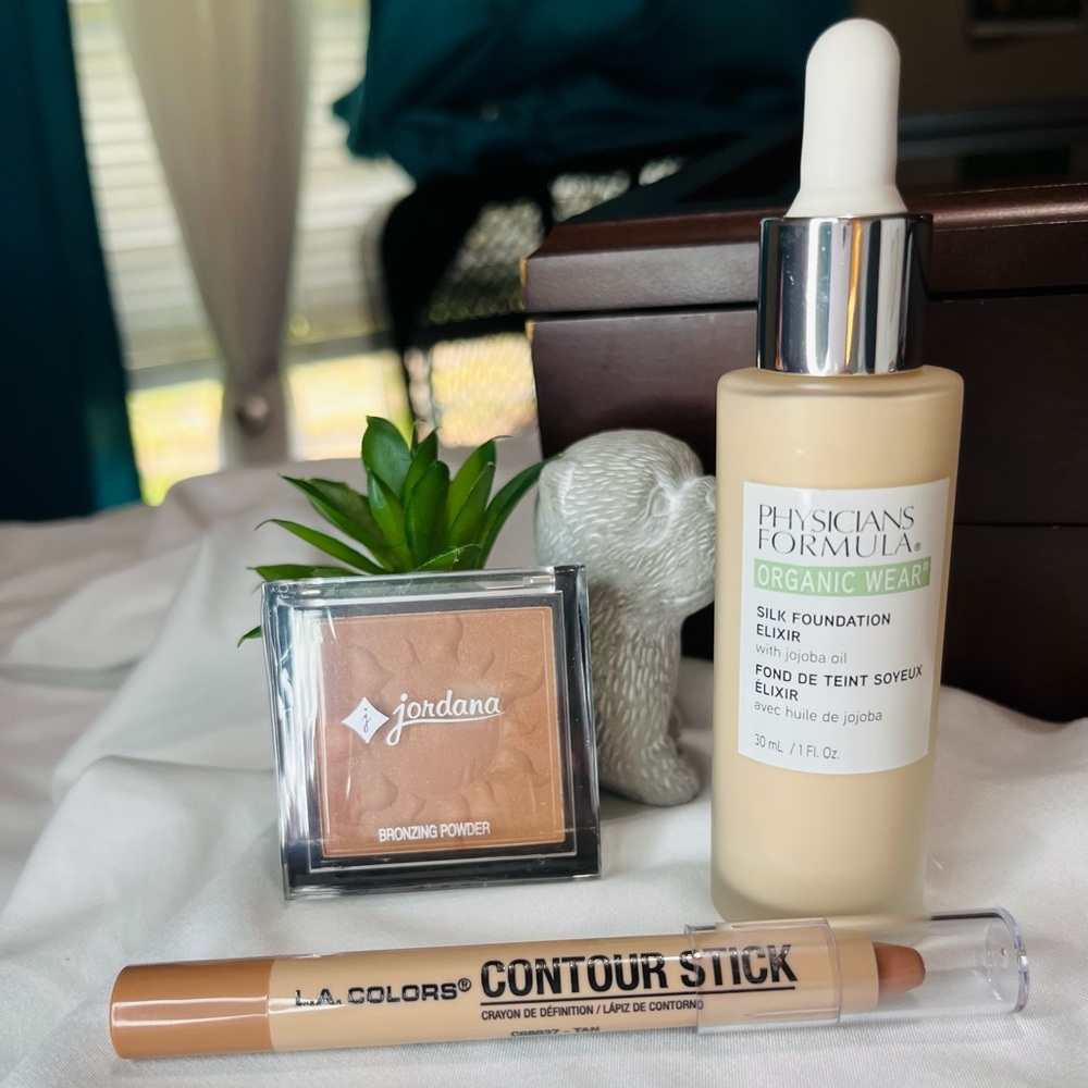 Physicians Formula Foundation, Jordana Bronzing Powder, LA Colors Counter Bundl